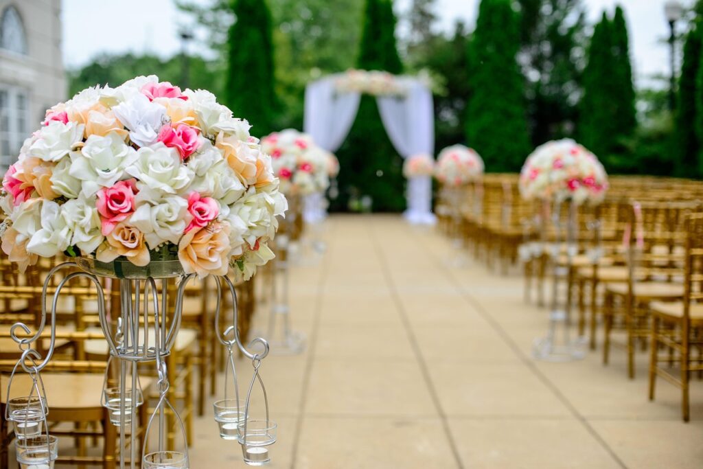 wedding, aisle, flower arrangement, bloom, blossom, bouquet, flower background, celebration, chairs, decoration, flora, flowers, nature, roses, event, flower wallpaper, wedding photography, beautiful flowers, wedding preparations